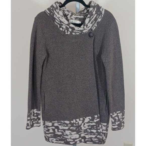 A. Ida Italy Wool Blend Asymmetrical Wrap Cape Cardigan Sweater Women US S USED - Picture 2 of 11